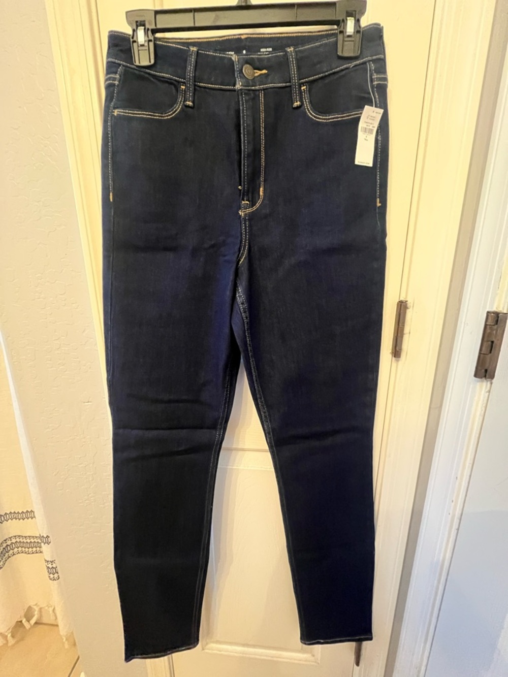 Old Navy Women’s Straight Jeans